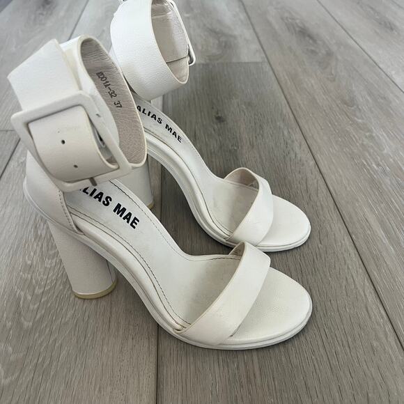 Alias Mae 'Ami' Women's 37 / US 6 Ankle Wrap Buckle High Heel White Leather - Picture 2 of 9